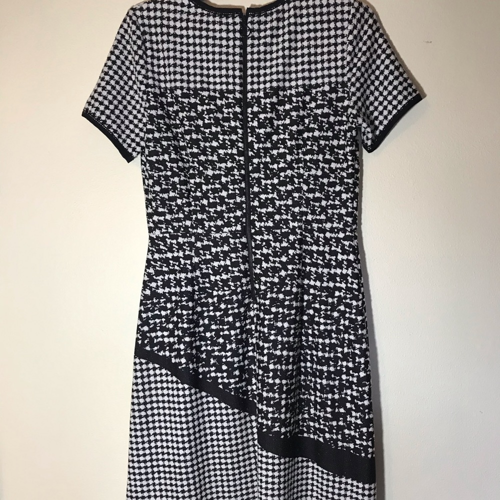 SOLD - Black/White Short Sleeve Dress - Picture 13 of 16